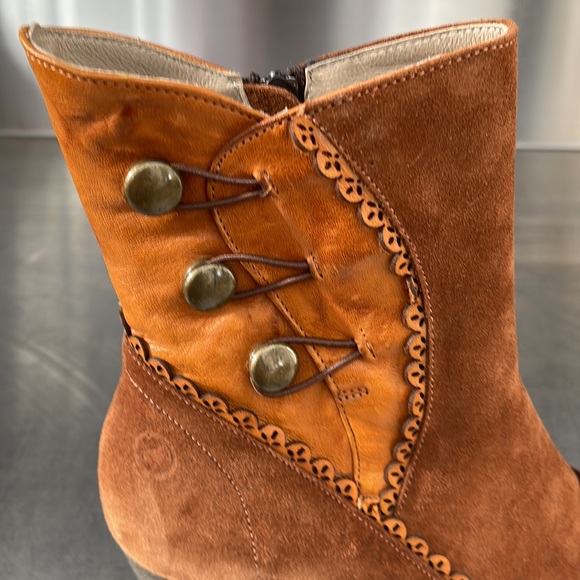 Vintage look “Anda” boots by Casta from Sundance. New in box! - Picture 8 of 8